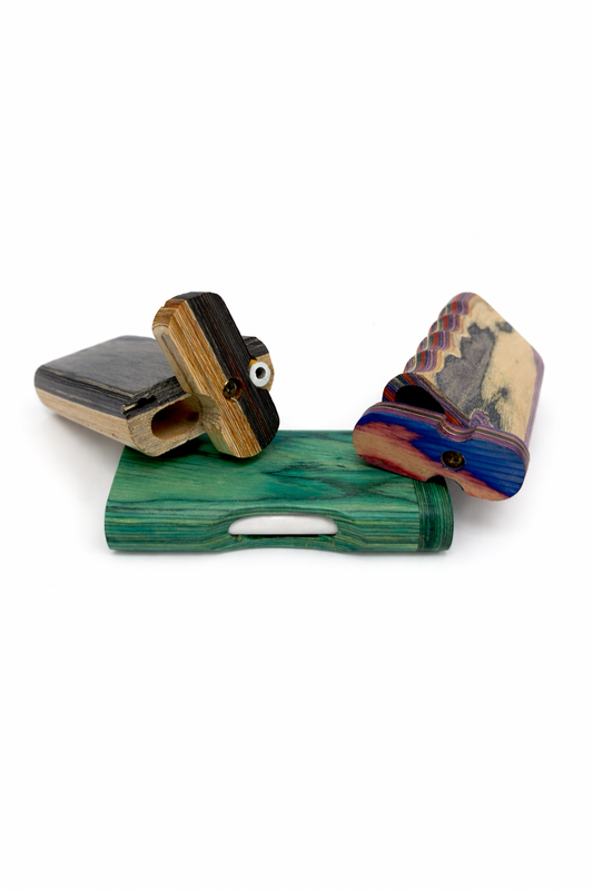 4" LARGE WOODEN DUGOUT WITH METAL ONE HITTER (1CT)